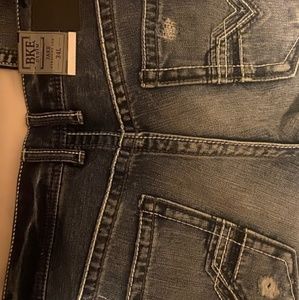 Buckle jeans w/tags